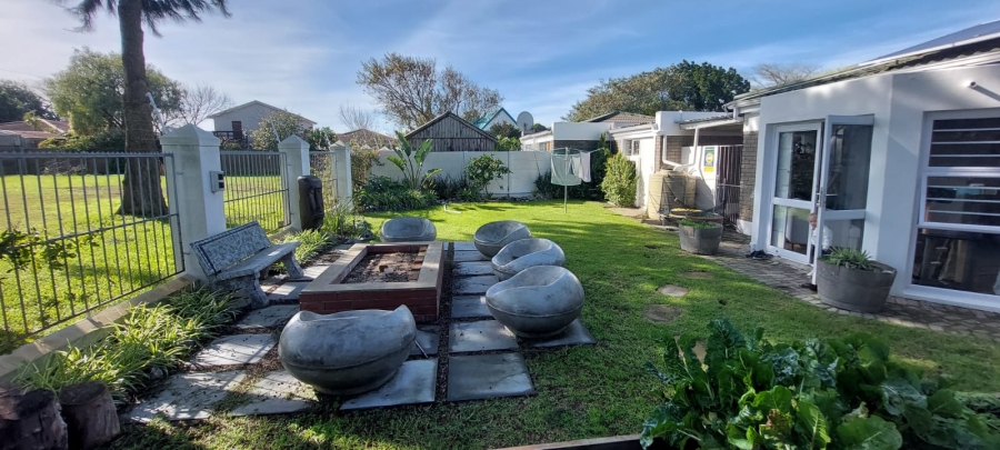 To Let 2 Bedroom Property for Rent in Goedemoed Western Cape
